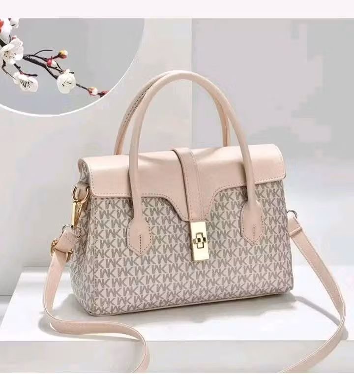 নিউ কালেকশন সুপার কোয়ালিটি ব্যাগ - Image 3