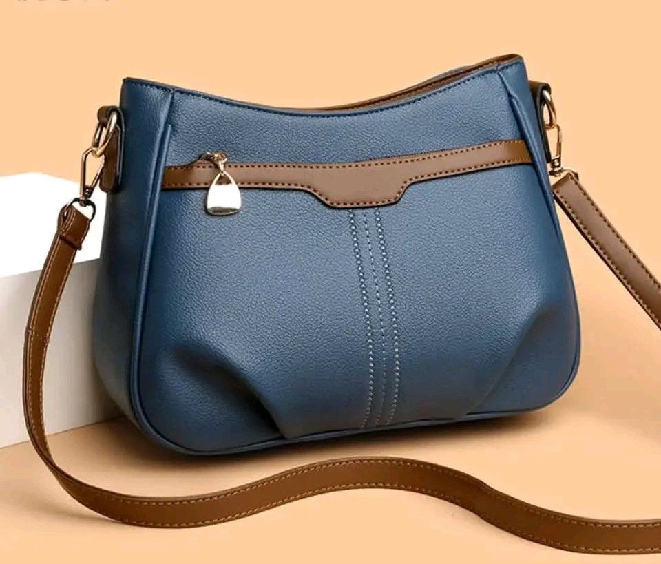 Elegant Charm Crossbag - Image 2